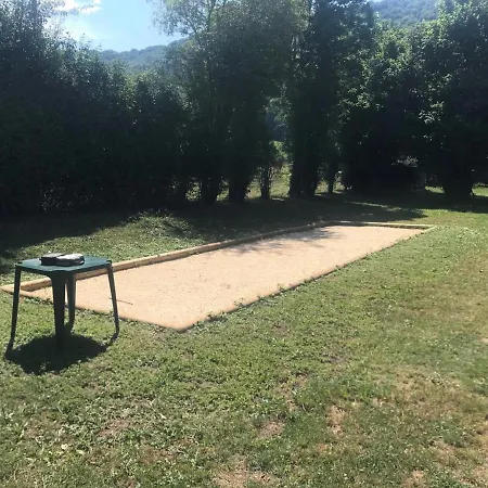 Maison De Caractere Avec Piscine Au Calme, Proche D'aurillac, Ideale Pour Vacances Et Activites En Plein Air - Fr-1-742-299